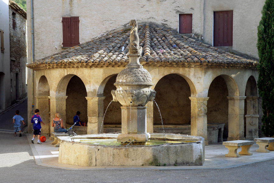 Waarom de drôme ideaal is voor een gezinsvakantie in frankrijk